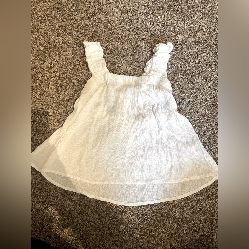 Good condition! Been worn a few times, great summer top!
